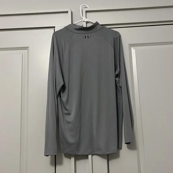 Under Armor - Quarter Zip - Size L - Picture 2 of 2